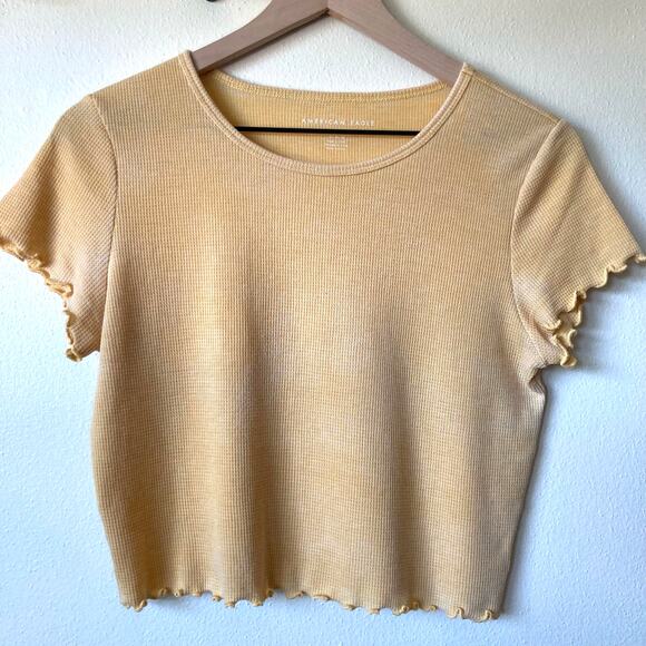 American Eagle Short Sleeve Top Medium in Light Yellow - Picture 1 of 4